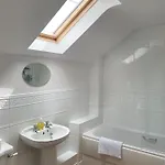 Idillic Two Bed Country *