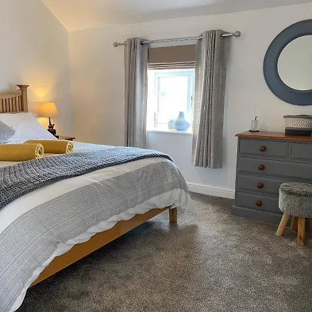 Ferienhaus Idillic Two Bed Country