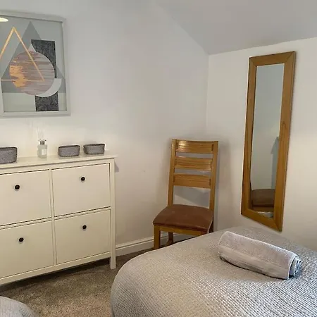 Idillic Two Bed Country