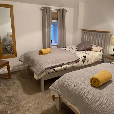 Idillic Two Bed Country *