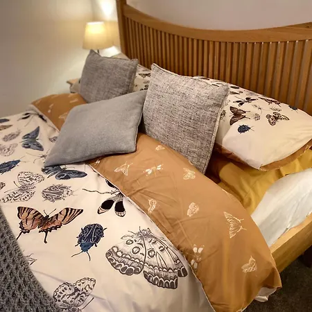 بيت للعطل Idillic Two Bed Country *