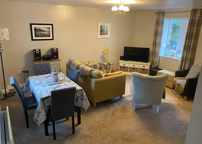 Idillic Two Bed Country